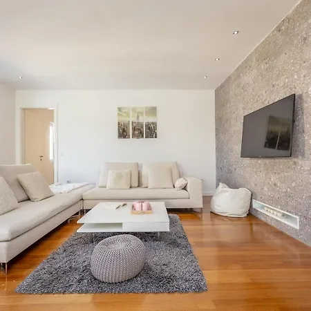 Hedera Estate, Hedera A37 * Dubrovnik